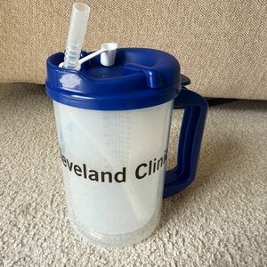 Cleveland Clinic Cup w Measurements ml oz Drinking Mug 6” Sippy Cup Bottle Straw